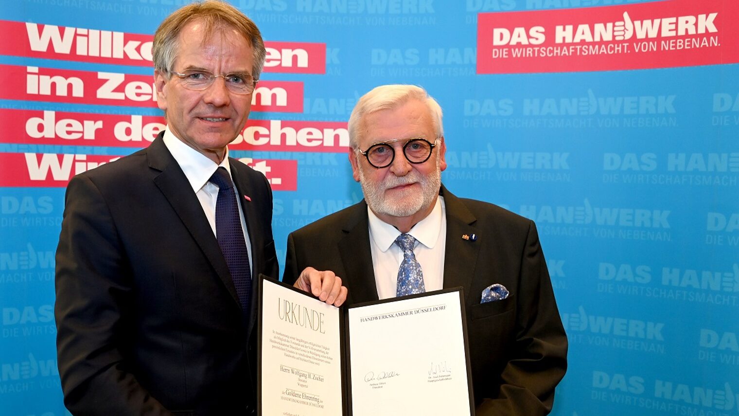 (v. l.): Kammerpräsident Andreas Ehlert und Wolfgang Zocher