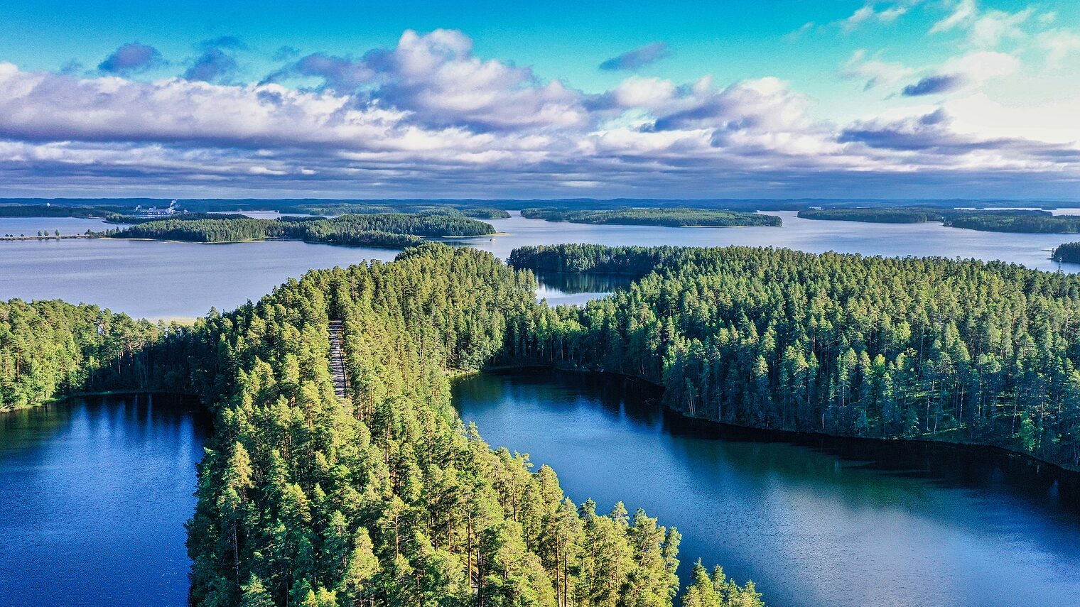 Seenlandschaft in Finnland