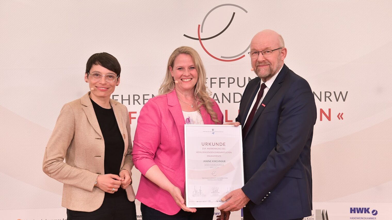 Josefine Paul, Janine Kirchmair und Berthold Schröder 