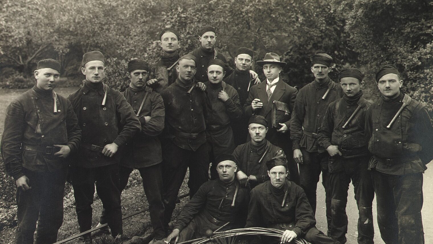 Gruppenfotos Schornsteinfeger-Meisterprüfungslehrgang, Düsseldorf, 1924